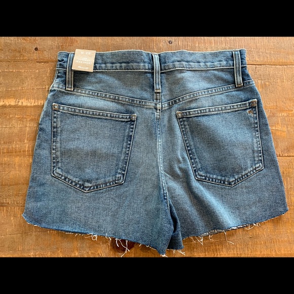 NWT Madewell The Perfect Jean Short Tulip Hem - Picture 2 of 6